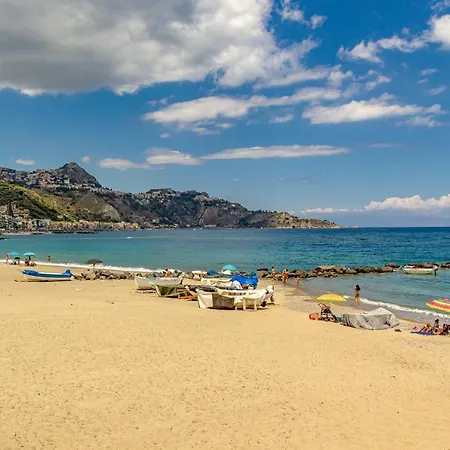 La Casa Di Elvira Giardini Naxos